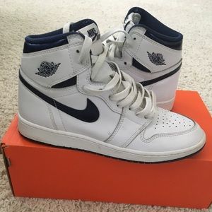 Metallic Retro 1s size: 7y